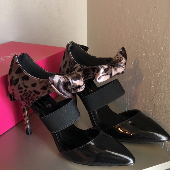 Lupita by Shoedazzle leopard/black heels. Size 6.5 - Picture 4 of 6
